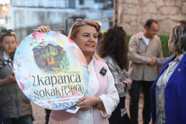 Hürriyet : Festival coşkusunu birlikte yaşayalım