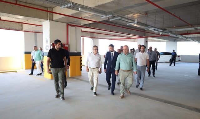 Kartepe’de Yatırımlar Yükseliyor. Hayri Baraçlı Sahada İncelemede Bulundu