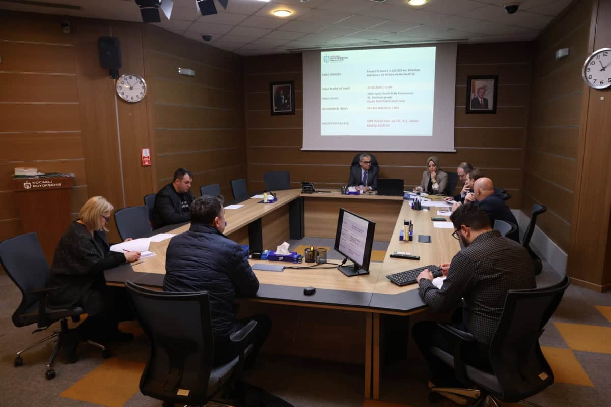 Derince Belediyesi’nin Yeni Hizmet Binasında Son Aşamaya Gelindi