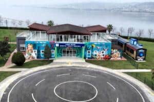 Kocaeli Fotoğraf Teknolojisi Müzesi’nde Tıp Fakültesi Öğrencilerine Fotoğrafın Tarihi ve Teknikleri Anlatıldı