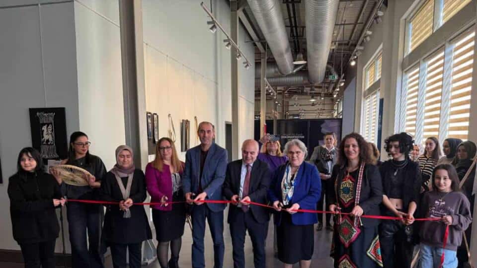 SEKA Kâğıt Müzesi'nde Antik ve Bozkır Motifleri Modern Dokuma Sanatıyla Sergileniyor