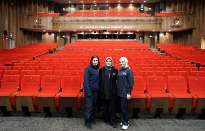 Güçlü Büyükşehir’e 3 bin 167 kadın imzası