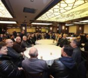 Başkan Tahir Büyükakın, Ziraatçılarla Çay Sohbetinde Tarımsal Destekleri Değerlendirdi