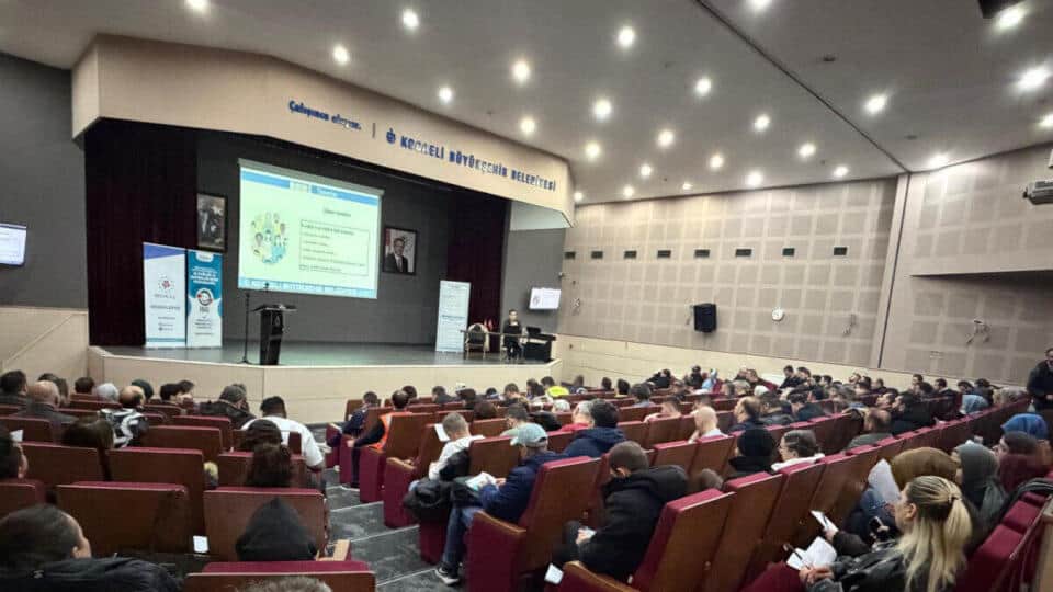 Kocaeli Büyükşehir’den Yatağa Bağımlı Vatandaşlara Ücretsiz Bakım Desteği