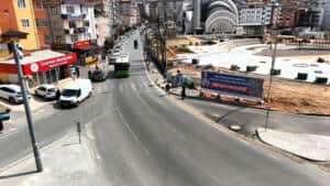 Çayırova Özgürlük Mahallesi’nde Kavşak Düzenleme Çalışmaları Hızla Sürüyor