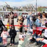 İzmit Milli İrade Meydanı’nda Çocuklar İçin Renkli 23 Nisan Etkinlikleri Sürüyor