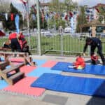 Kocaeli'de 23 Nisan Şenliği: Çocuklar Hem İtfaiyeci Hem Aşçı Oldu