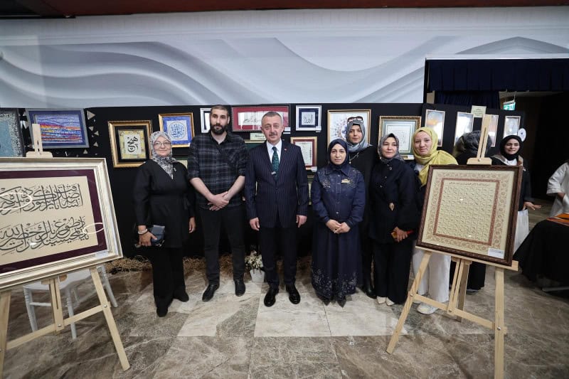 KO-MEK’in İzmit’teki yıl sonu sergisi vatandaşlardan ilgi gördü