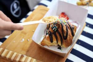 İzmit Milli İrade Meydanı’nda Çocuklar Kruvasan Süsleme Atölyesinde Yaratıcılıklarını Konuşturdu