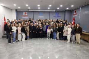 Kocaeli Şehir Tiyatroları'nın 'Sinan' Oyunu Başakşehir'de Tiyatroseverlerle Buluştu