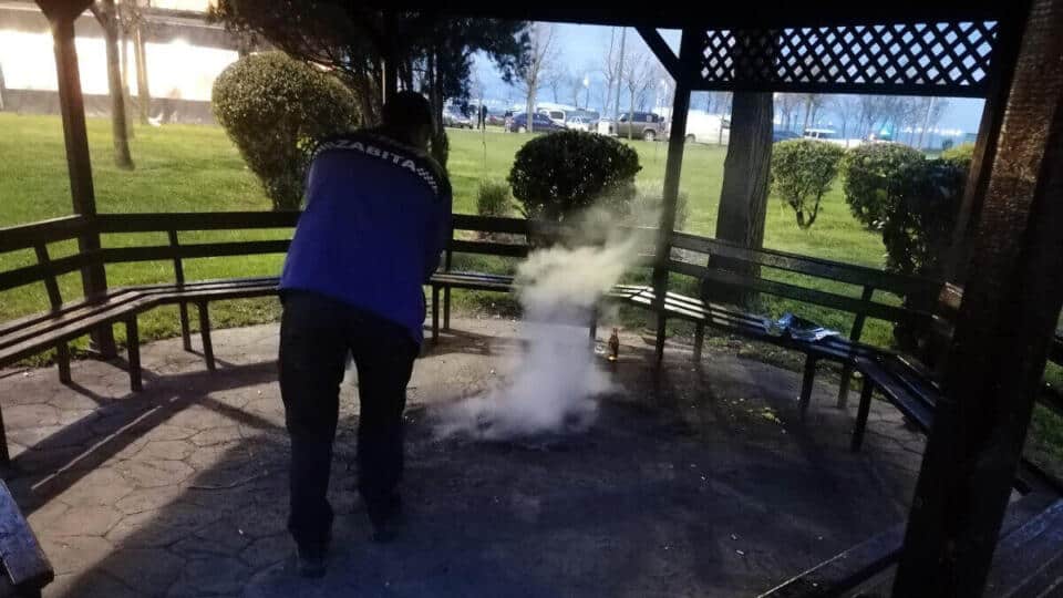 Kocaeli’de Yol Kenarları ve Kaldırımlarda Düzenli Temizlik Çalışmaları Sürüyor