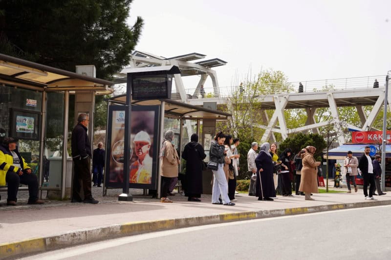 Kocaeli’de Yolcu Bilgilendirme Sistemi Ekranları 110 Noktada Hizmete Sunuldu