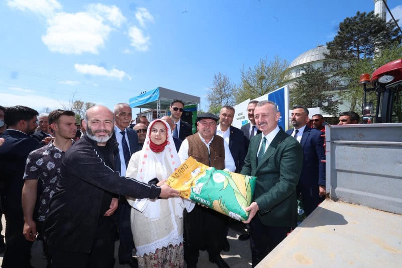 Kocaeli Büyükşehir Belediyesi’nden 9 İlçede 1.600 Çiftçiye 27 Milyon TL’lik Yem Bitkisi Tohumu Desteği