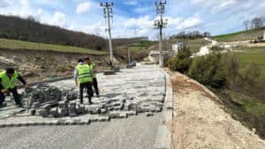 Kocaeli Gebze’nin Kırsal Mahallelerinde Yol ve Üstyapı Çalışmaları Sürüyor