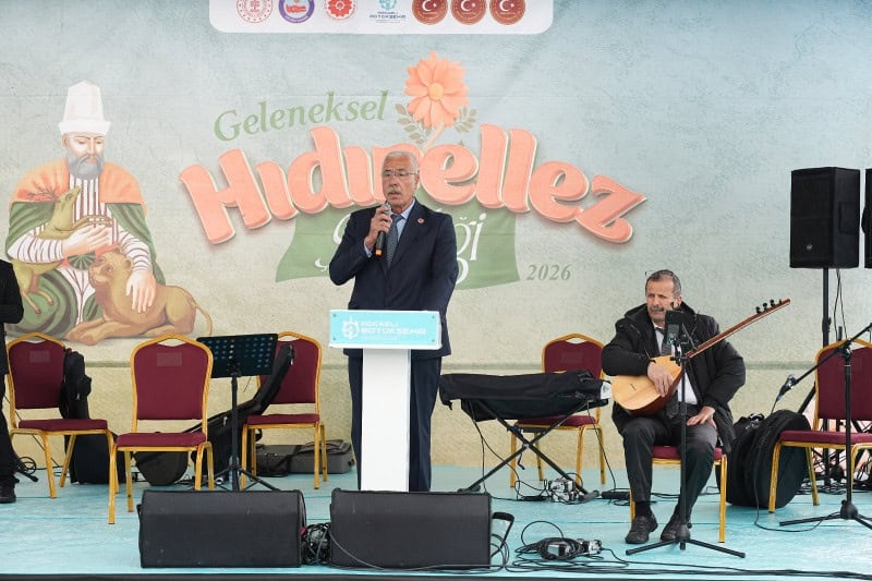 10. Uluslararası Hıdırellez Şenlikleri İzmit Mecidiye Köyü’nde Yağmurla Başladı
